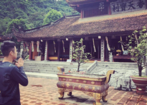 Read more about the article Theo Quan Niệm Của Đại Đa Số Người Việt Nam Về Đền Chùa: Từ Thực Tế Đến Giấc Mơ Ku Casino